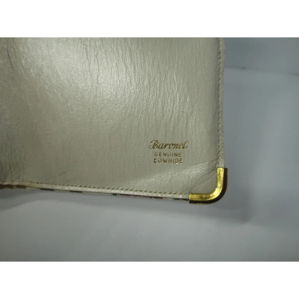 Baronet Vintage Floral Tapestry Tri-Fold Wallet Genuine Cowhide Kiss Lock Cream